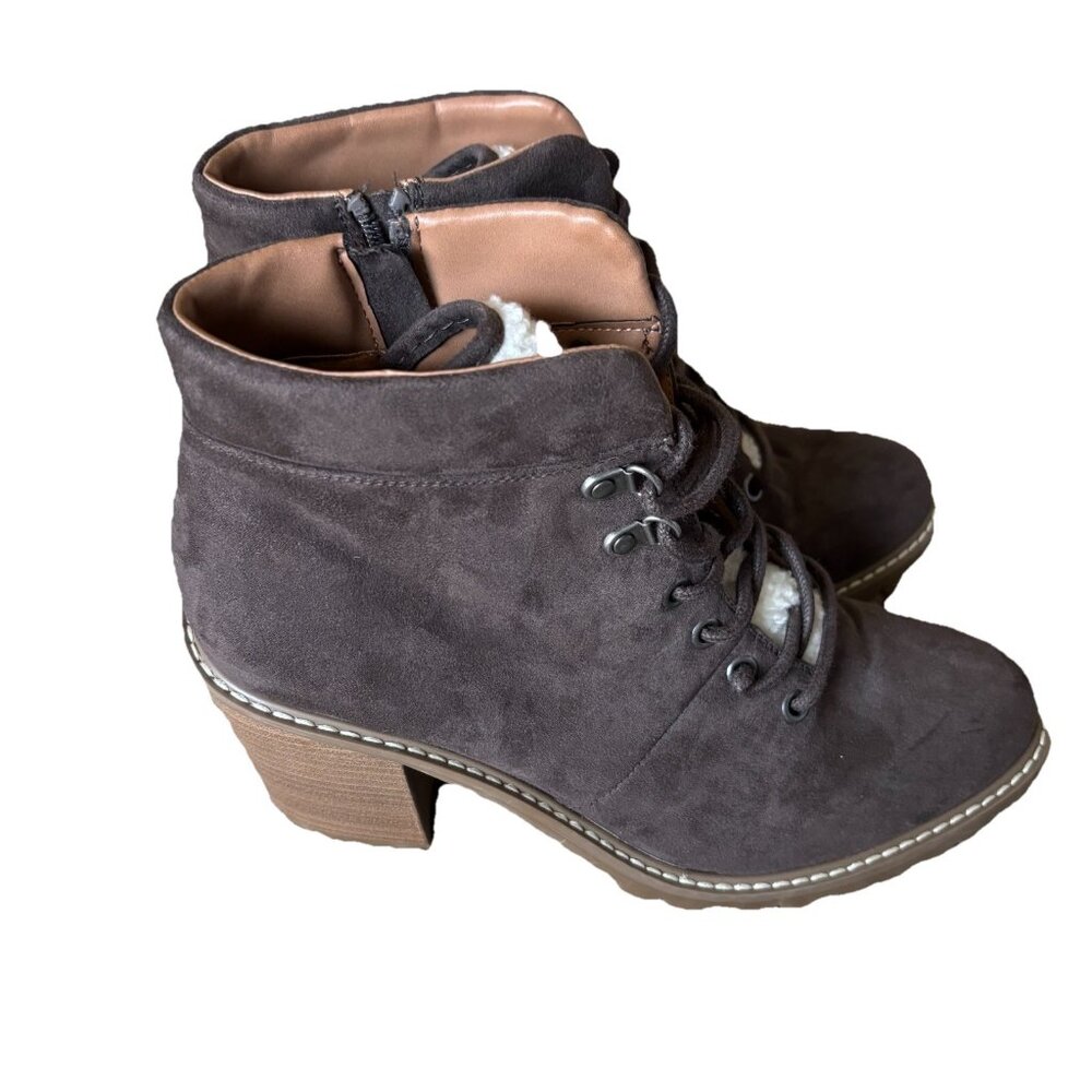 Universal Thread Women's Tipper Textile Upper Chunky Heeled Fleece Boots Size 9